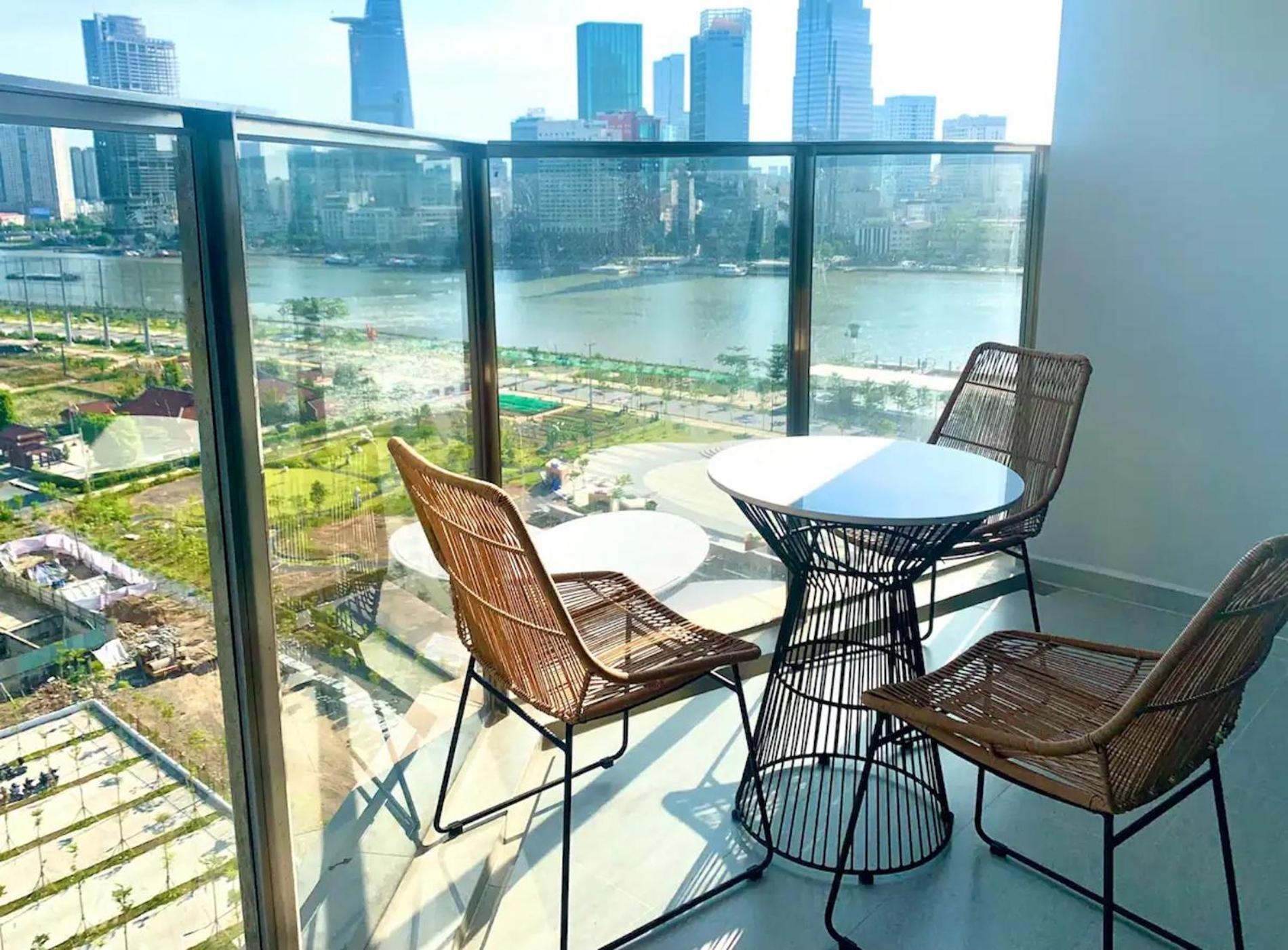 The Opera Apartment Cental Saigon Free Pool-Gym-Sauna Room- Golf Mini Ho Chi Minh-stad Buitenkant foto